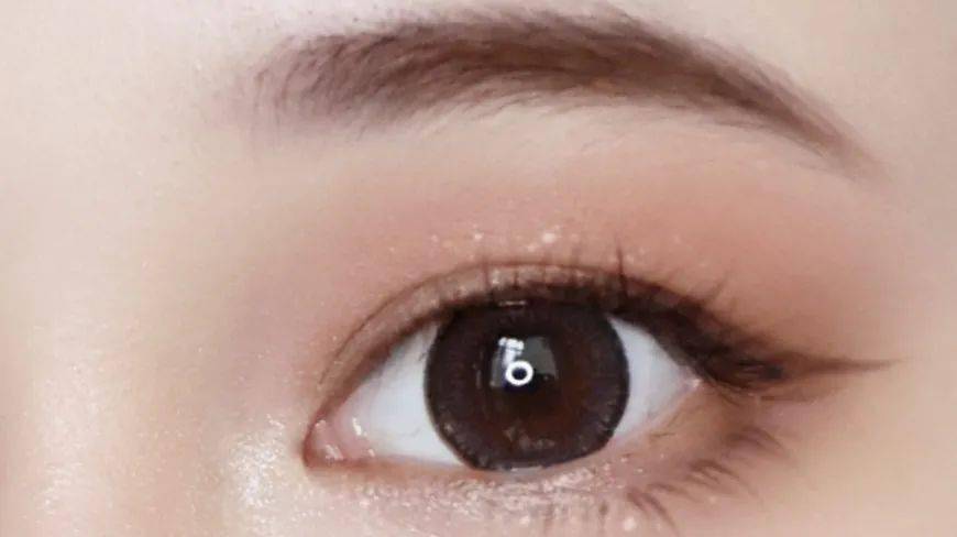 为什么眼睛有的时候会闪晕 a1840108900747c2b918ae76169ae438.jpeg