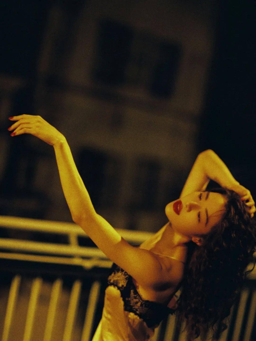 口红|大无语事件，追剧也能选色号？