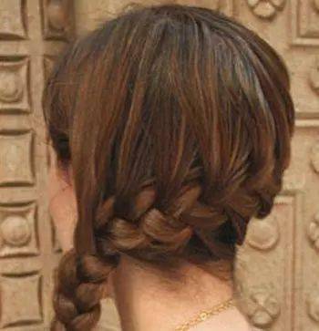 发型|2款让人看起来非常唯美的发型，中长发柔美编发！