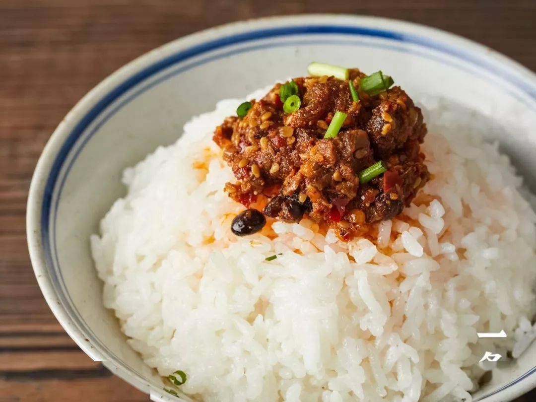 炒什么菜拌米饭 1de3f01dd5c147828a9ebedc35cf9687.jpeg