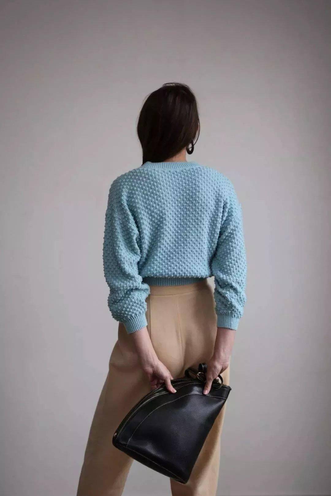 黑色|【服饰前沿】2020显白又高级，只服奶茶色