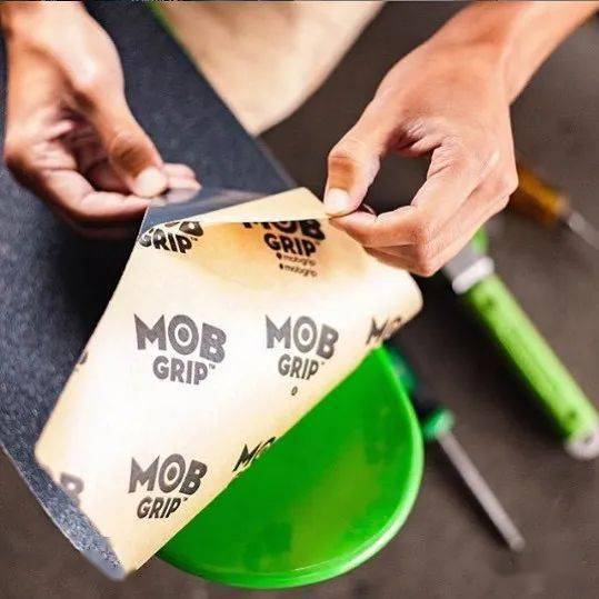 Pizza|早期的滑板砂纸还叫作“Pizza Tape”，关于砂纸产业的二三事