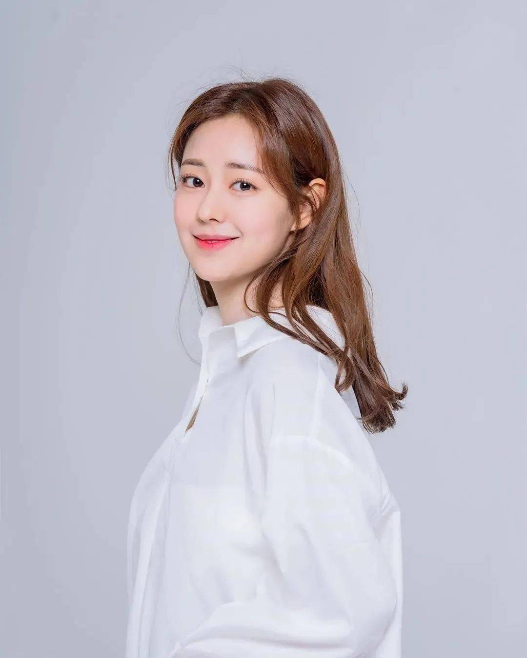 春香|美翻了！23岁撞脸“金泰熙”的她，拿下了韩国选美冠军！