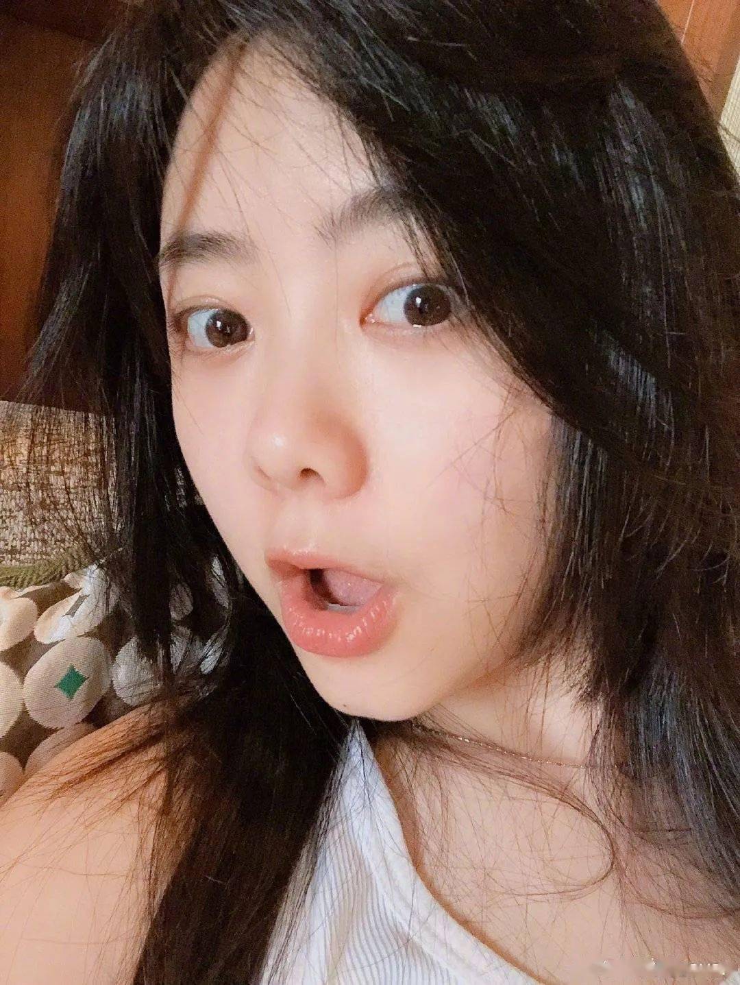 肌肤|我长得像高中生的原因,一定是因为我长得嫩!