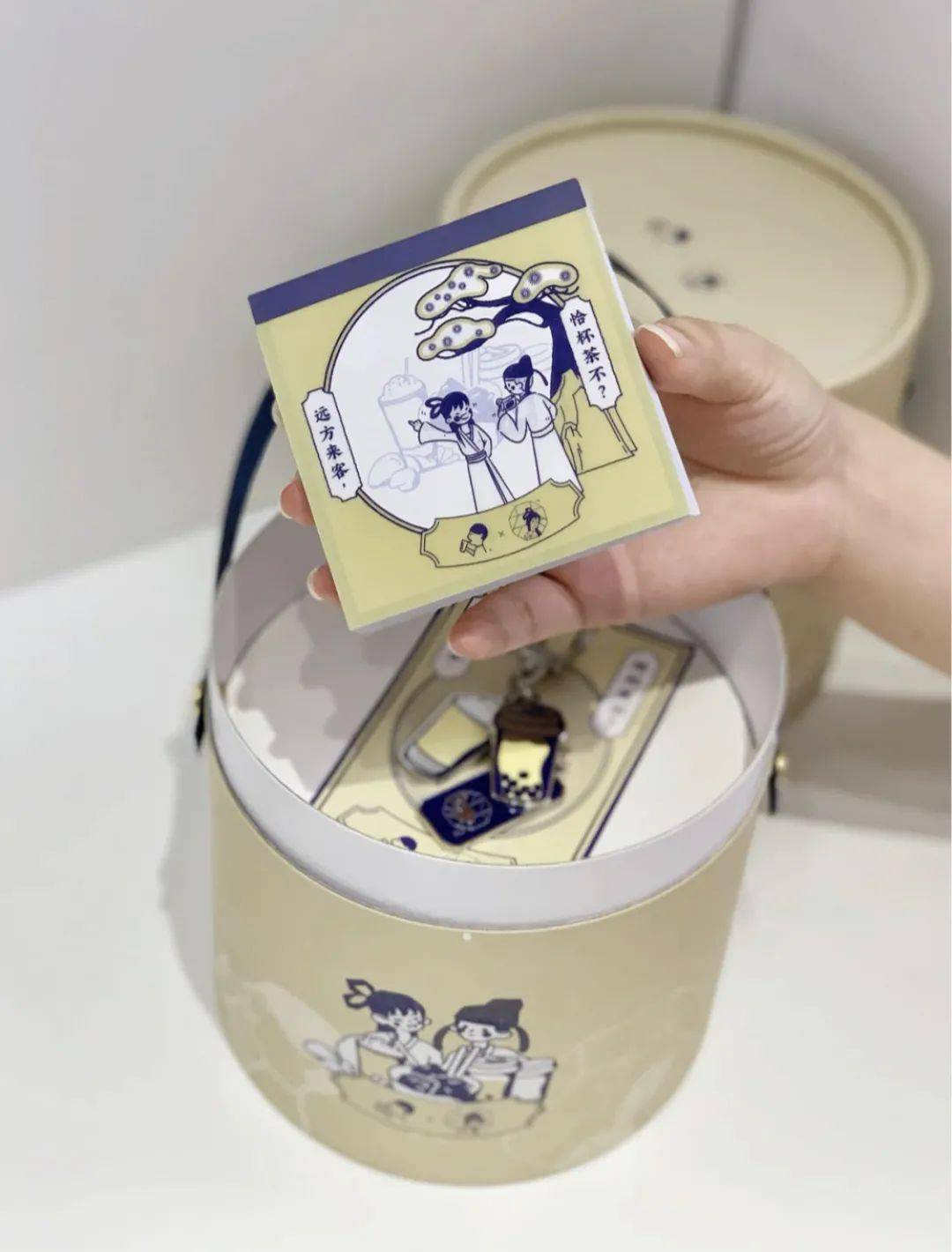 情怀|完结16年的《老友记》居然整了这出？情怀拉满了！！