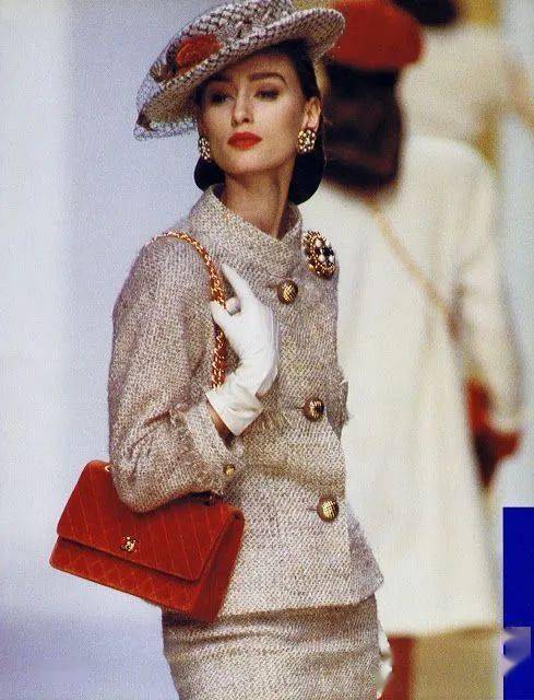 女人|聪明的女人，懂得穿套装