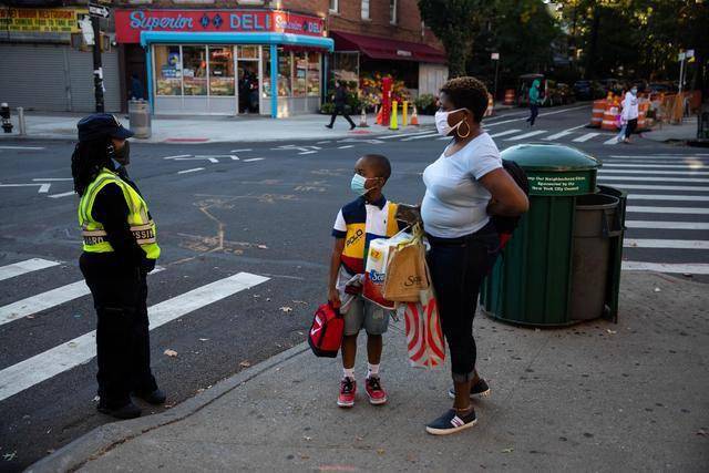 美国|美国单日新增新冠病例升至两个月新高