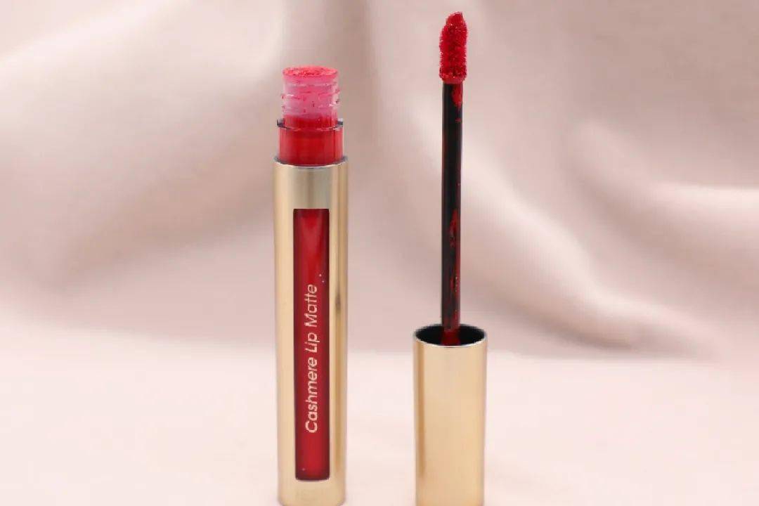 素人但|虽然是素人但没关系！这几支口红让你成为“合照杀手”！