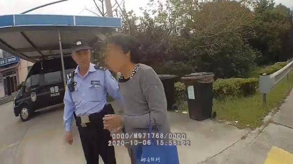 急疯了！金山一老人出门买菜迟迟未归，还走上