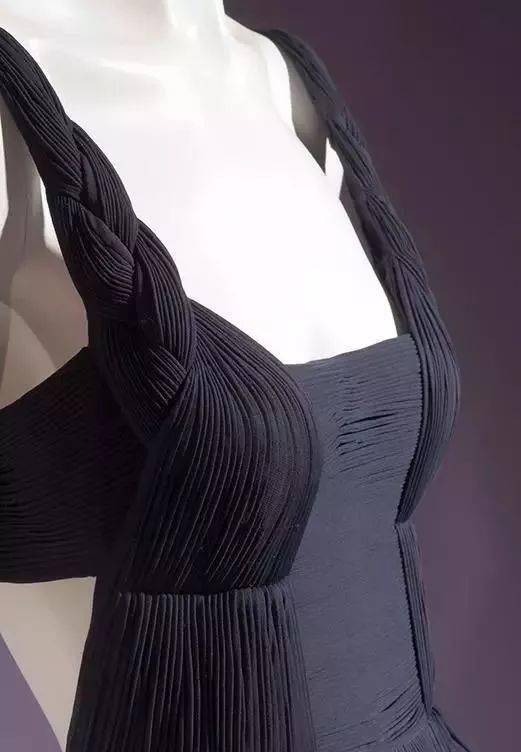 Gre|连Dior和Givenchy都对她钦佩至极！—面料雕塑家Madame Grès