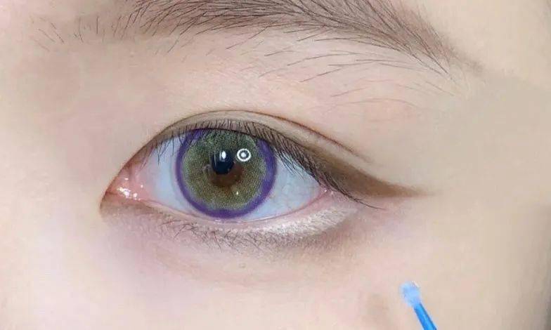 眼线|能让李栋旭一直念念不忘，这个女人不简单！