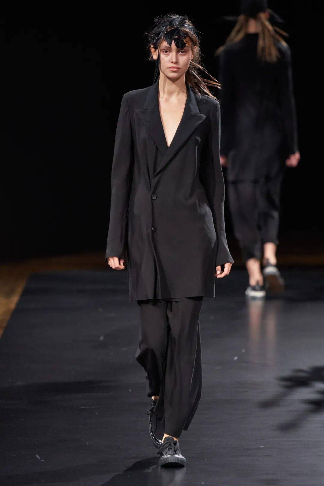 剪裁|Yohji Yamamoto 2021春夏丨标签式解构设计