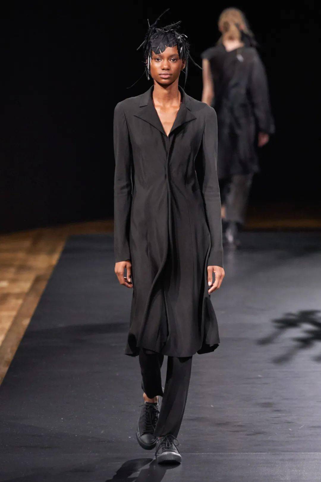 剪裁|Yohji Yamamoto 2021春夏丨标签式解构设计