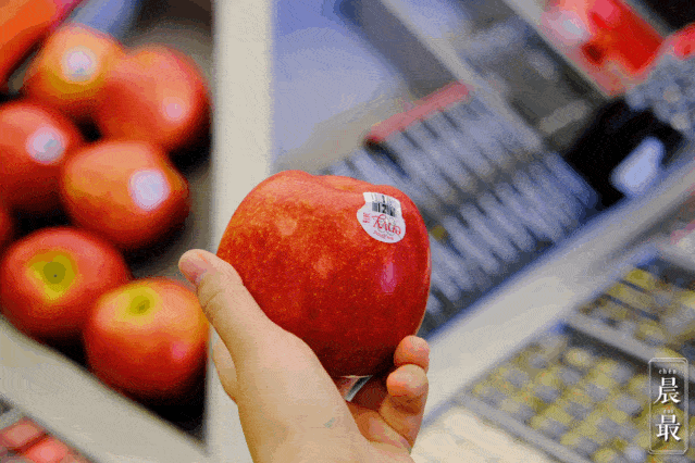 菜市场|新天地惊现美妆“菜市场”，水果和化妆品一起卖？| 小姐姐变美计划