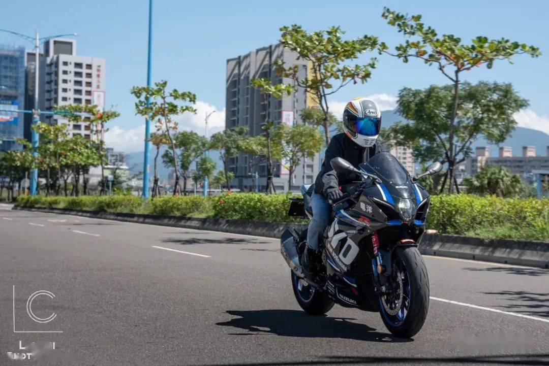 车主说故事suzukigsxr1000r鲁王也得臣服于我来自宝岛女车主的心得