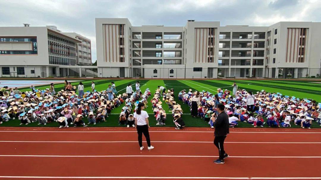未雨绸缪 防患未然——龙岩市实验小学龙州校区防震应急演练