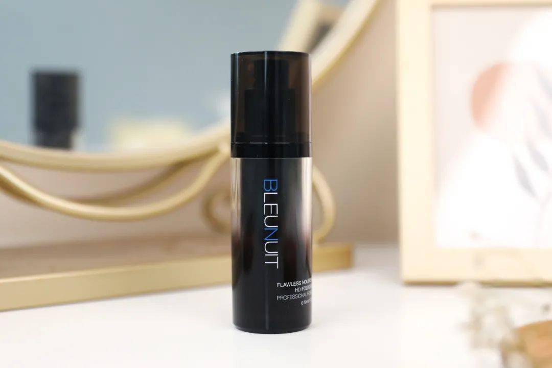 自然光|12款秋冬粉底｜就想通过实测帮你找到最适合你的…