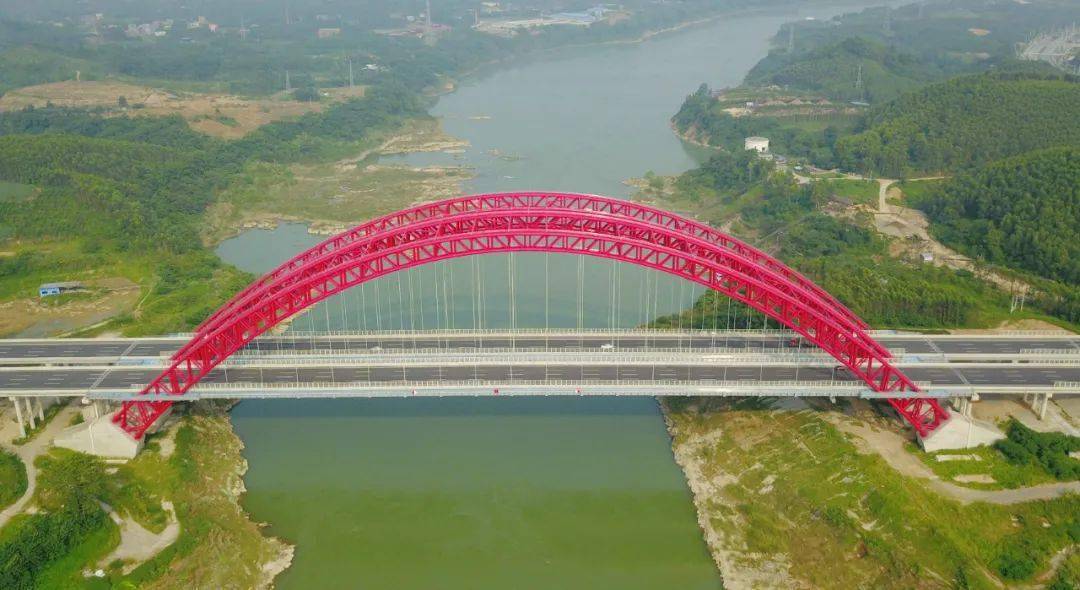 广西交投集团马滩红水河特大桥,六景郁江特大桥荣获"中国钢结构金奖"