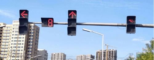 阳泉凤凰城丁字路口红绿灯有调整
