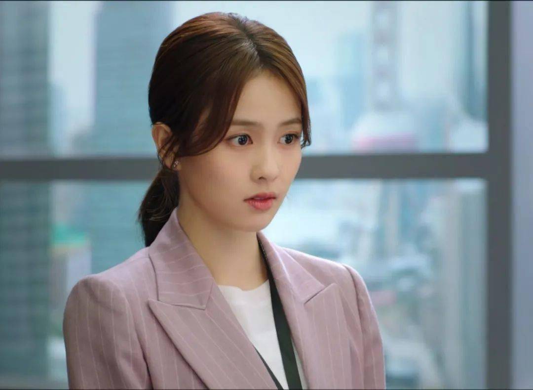 弧度|把低马尾扎得像恋爱一样甜