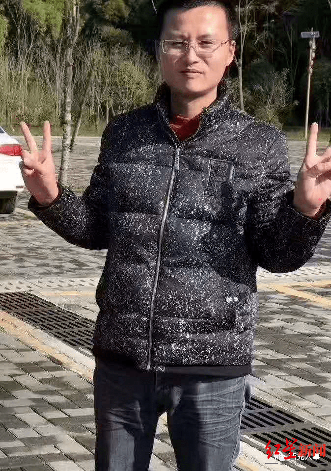 贾博闻|四川西充一中学老师失联6天 学校、警方正积极寻找，目前暂无消息