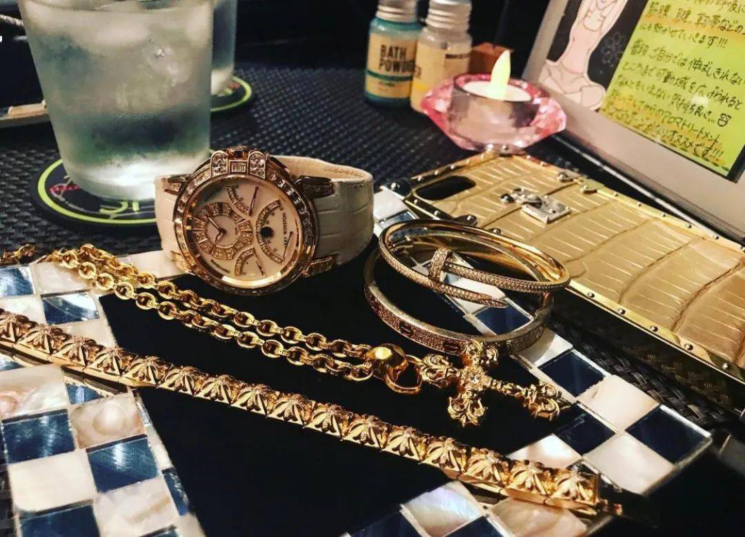 生活|男版“名媛”最想盗图的日本大款?日常炫富闪瞎眼球…