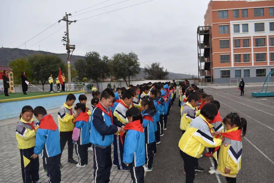 小学八一中学宁远学区少年强则国强少年智则国智对祖国的热爱是每一位