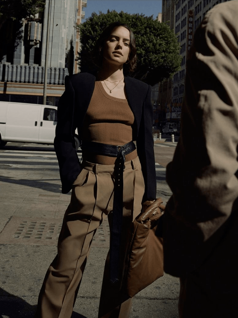 星球大战9国语完整版大片 b10067e2a6f6490ca690533cfb845473.png