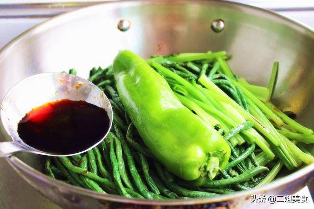 炒什么菜需要放酱油啊 42864cbcd6b54f619668f61e271d8901.jpeg