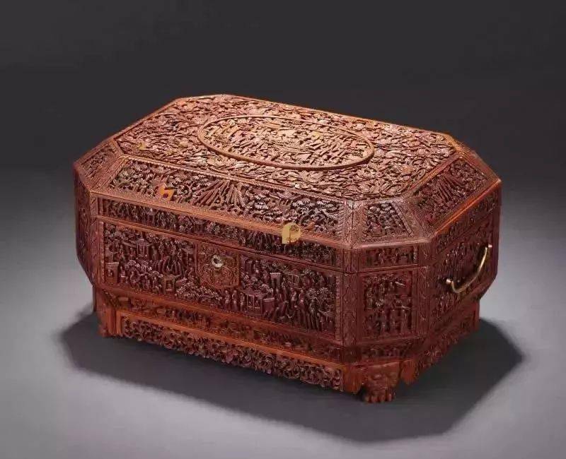 珠宝|有“毒”首饰盒别买！把珠宝都毁的不成样！4招教你买到最合适的首饰盒~