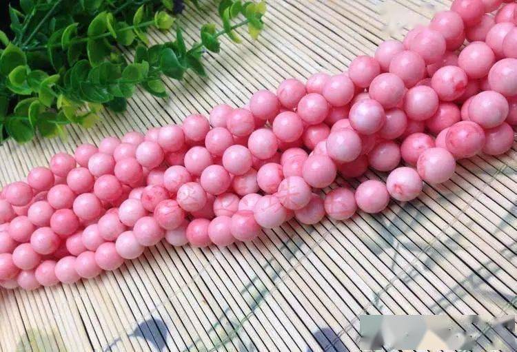 莫桑|一凡：他用廉价珠宝，白嫖小三？本是地摊货，假装高贵为哪般……