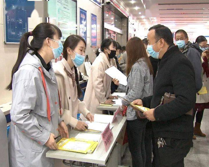 师市举办2020年"就业扶贫行动日"专场招聘会_石河子