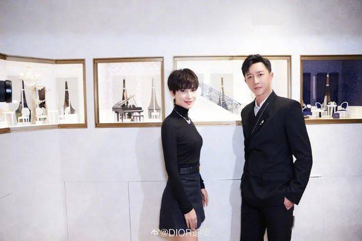 Lancel|壹周潮话题 | 一周看了三场珠宝展，今年又买不成保时捷了！（狗头）