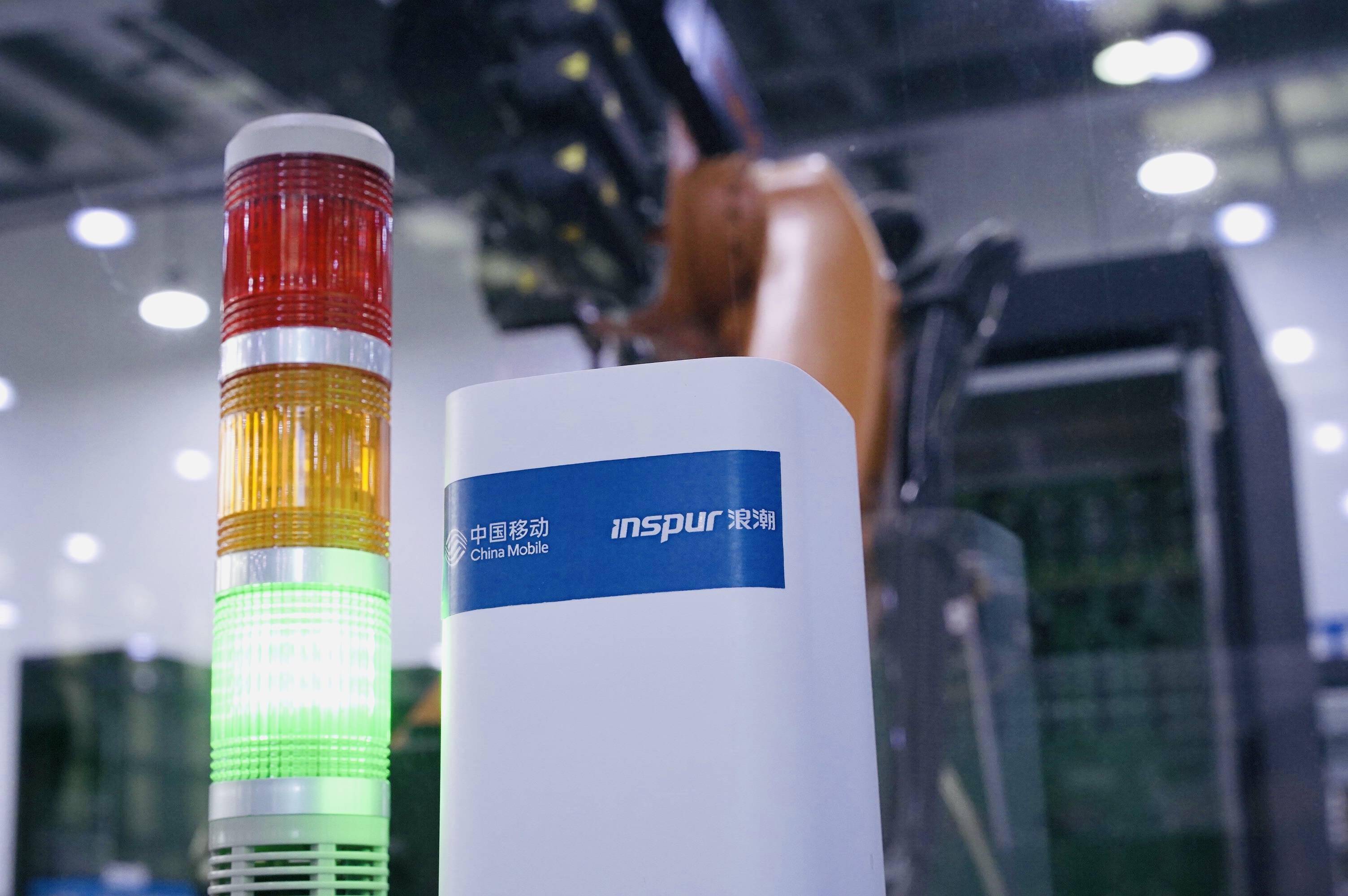 邬贺铨|60万基站、1.5亿连接：5G商用一年邬贺铨呼吁更多产业创新