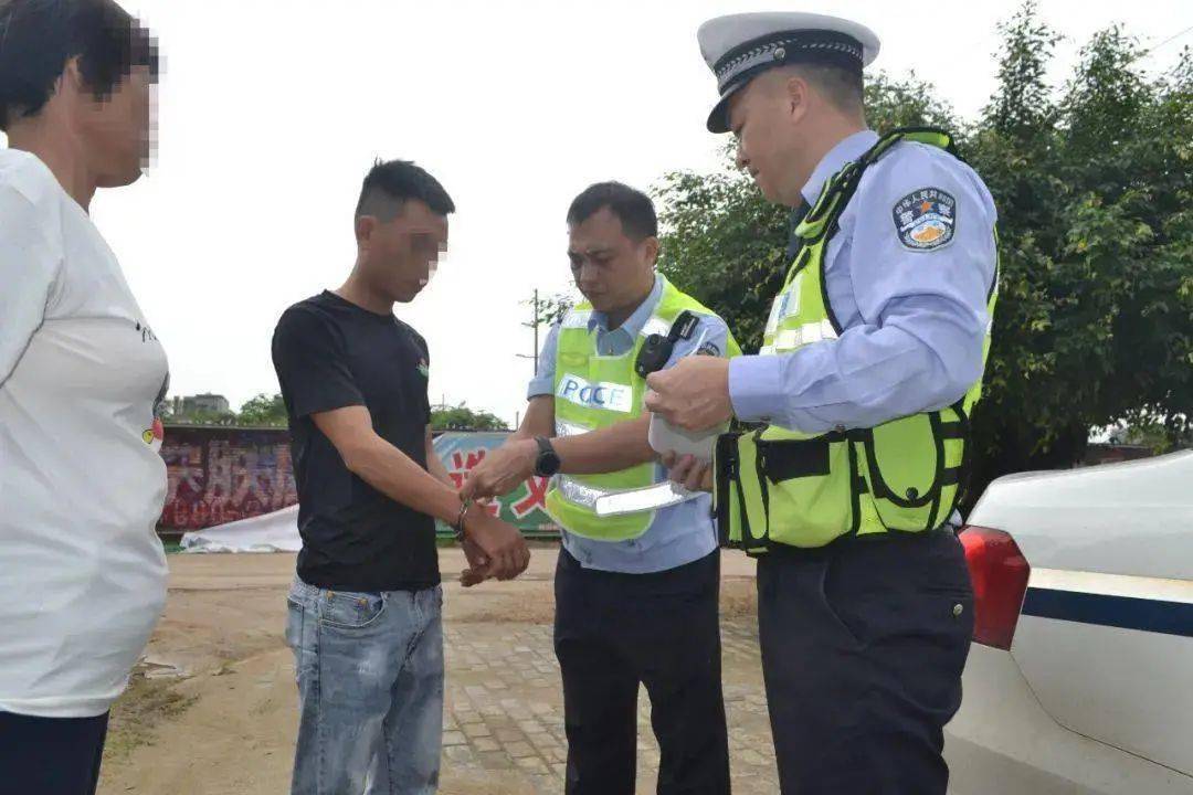 北海市公安局交通警察支队第三大队副大队长 莫文冷