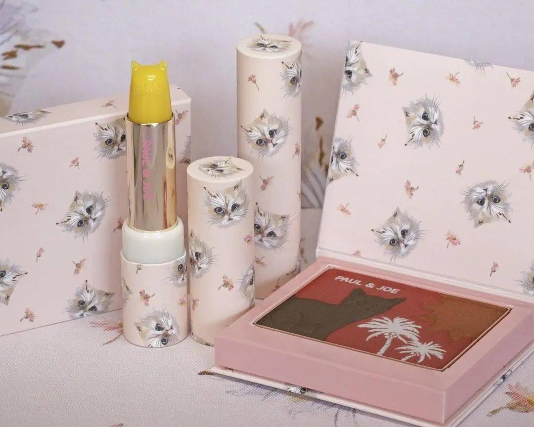 唇膏|魔法阵腮红、猫咪唇膏……我猜你肯定不舍得用这些化妆品！