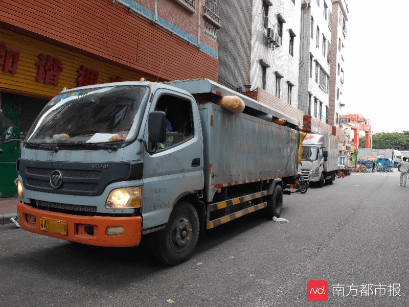 康乐村|广州海珠城中村现大量碎布垃圾！有关部门正加班加点清运