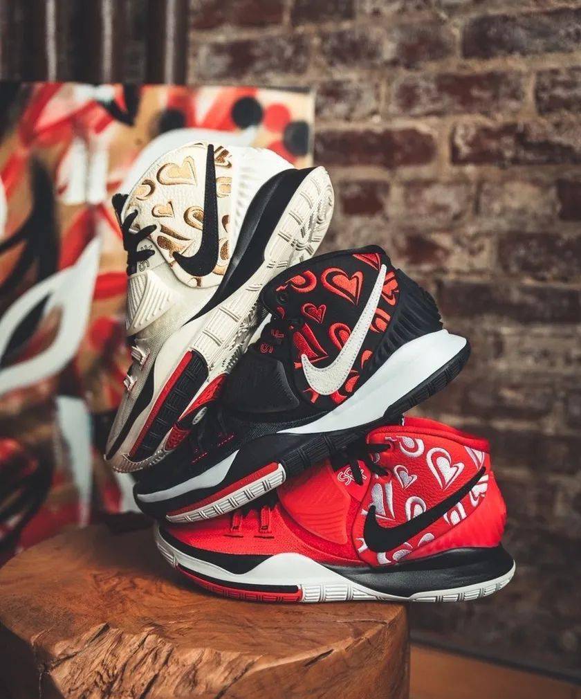 爱心 玫瑰刺绣吸睛度爆棚!sneaker room x nike kyrie