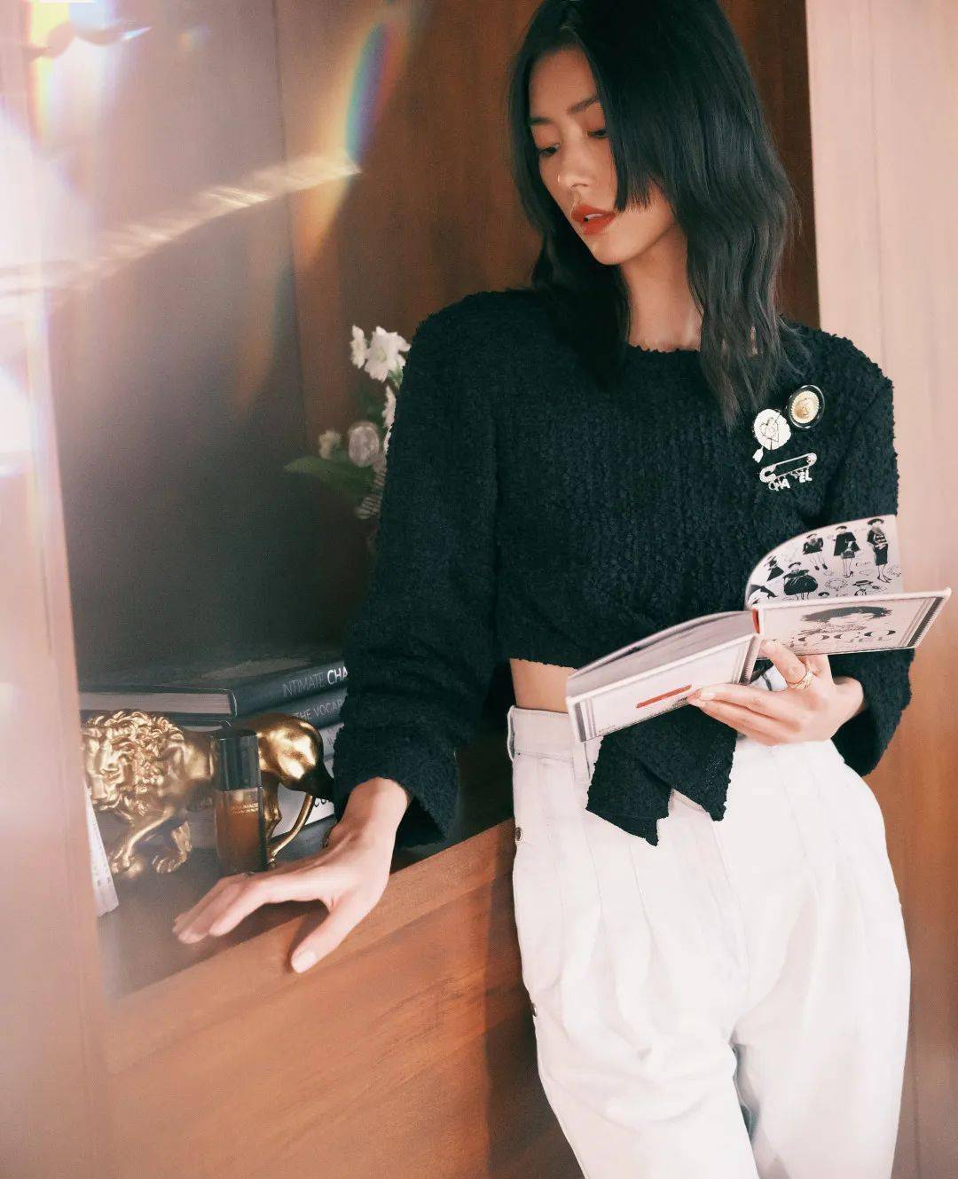 香奈儿|宋茜刘诗诗罕见同框 却不经意被TA给抢了风头！