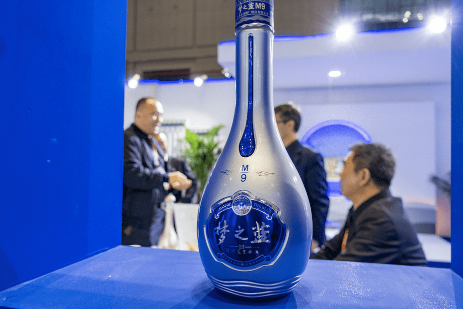 系列|净利结束四个季度连跌,洋河股份股价再创新高