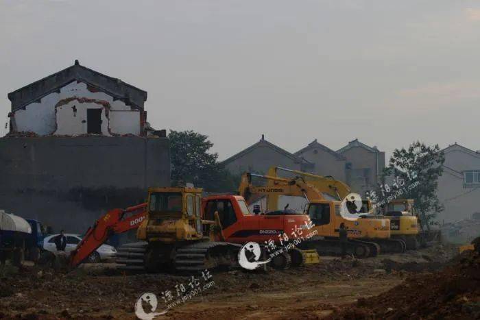 溧阳后周要新建幼儿园啦时代景城小区楼道被十几只野猫占领南溪河河水