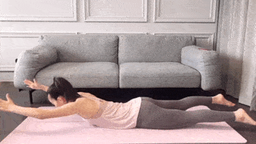 攻略|钟楚曦的美背“杀”到我了！攻略快安排一下！