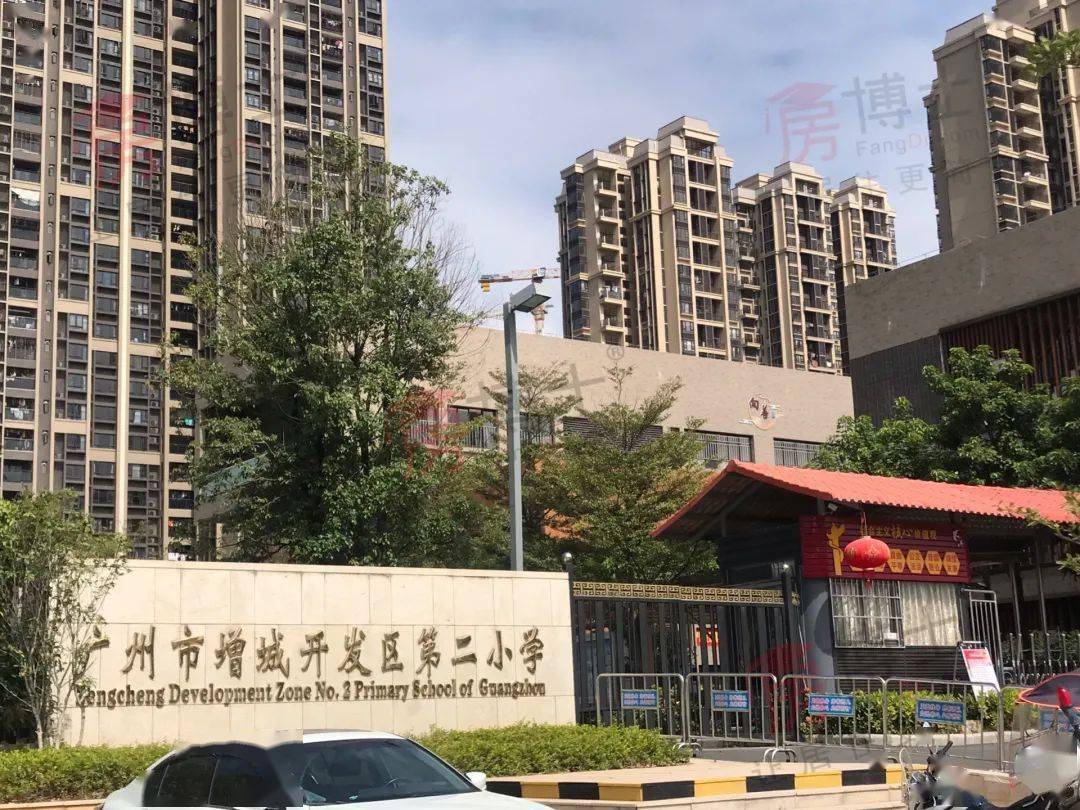 佳兆业悦峰规划有48班公立小学;更有附近的永和街天誉小学,清华万博