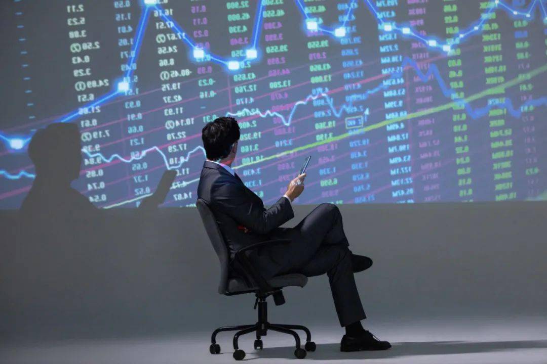 成绩单|AI能代替基金经理？机器人炒股3年，成绩单出炉（附重仓股名单）