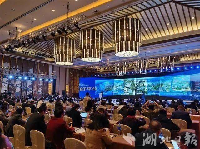 2020汽车产业占GDP_三大产业占gdp比重图(3)