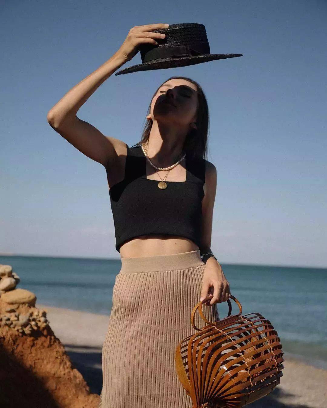 丝绸|见过世面的女人，在穿衣上都有这些特点