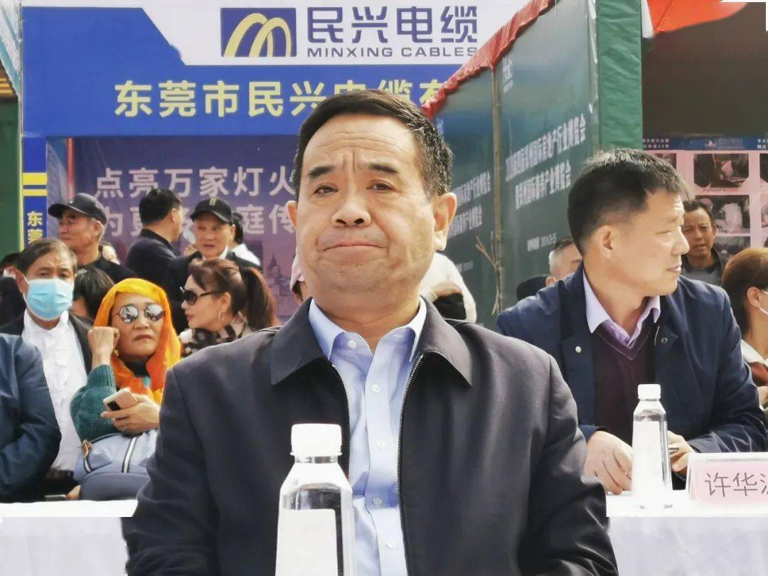 人口学名人_名人图片(3)