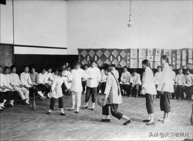 
民国女生是什么样子 1920年北京汇文学校老照片为你展示_开云电竞官网(图7)