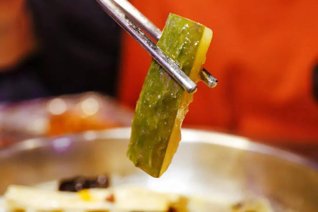 鲳鱼|还一堆人叫好！福州这个老板“逼良为鲳”