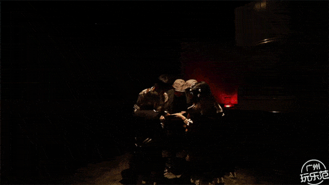 演技惊人的真人npc,然让人毛骨悚然的机关设计,让范爷体验过后,既害怕